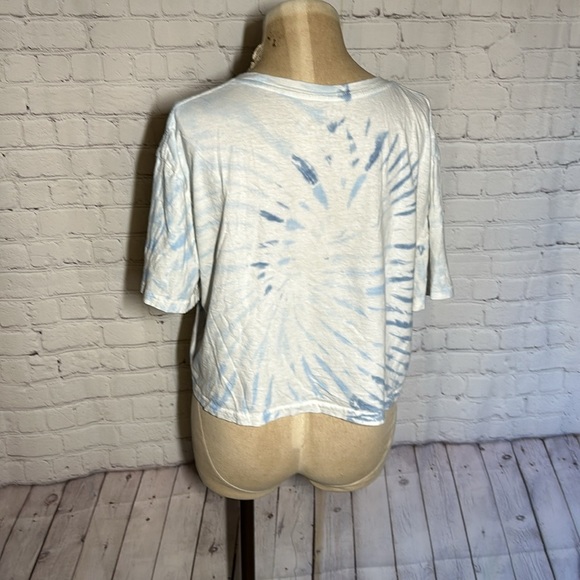Aeropostale Cropped Tee shirt with blue tie dye size large - Picture 4 of 4
